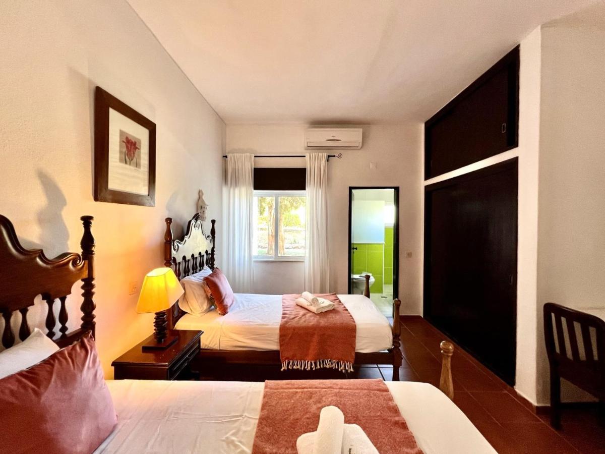 Armacao De Pera Twins 3 With Pool By Homing Apartment ภายนอก รูปภาพ